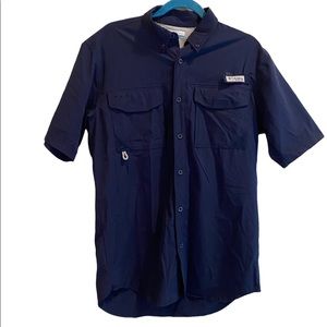 Mens Columbia button down shirt